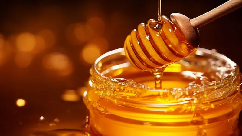 عسل چهل گیاه برای پوست با ترکیبات طبیعی و دلپذیر